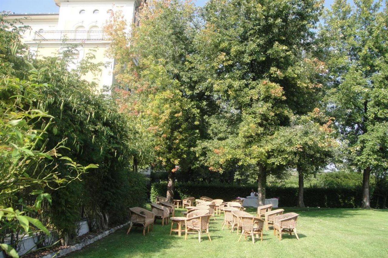Hotel Villa Malpensa Vizzola Ticino Ngoại thất bức ảnh