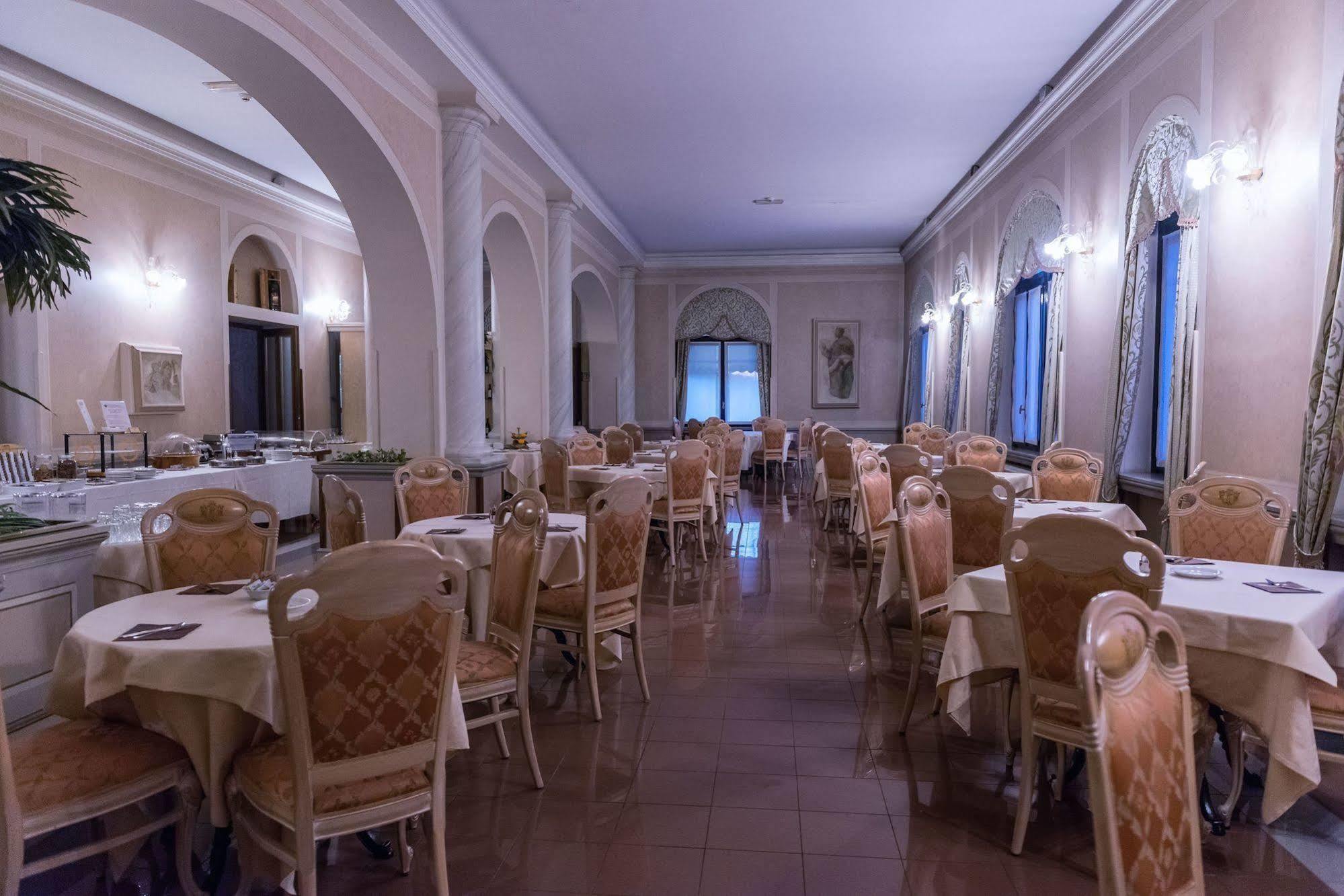 Hotel Villa Malpensa Vizzola Ticino Ngoại thất bức ảnh
